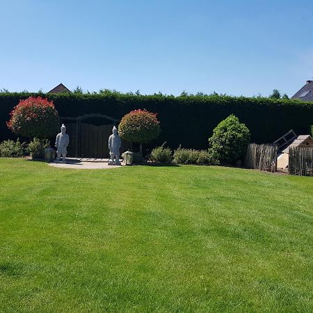 De achtertuin Appartement Maasmechelen Buitenkant foto